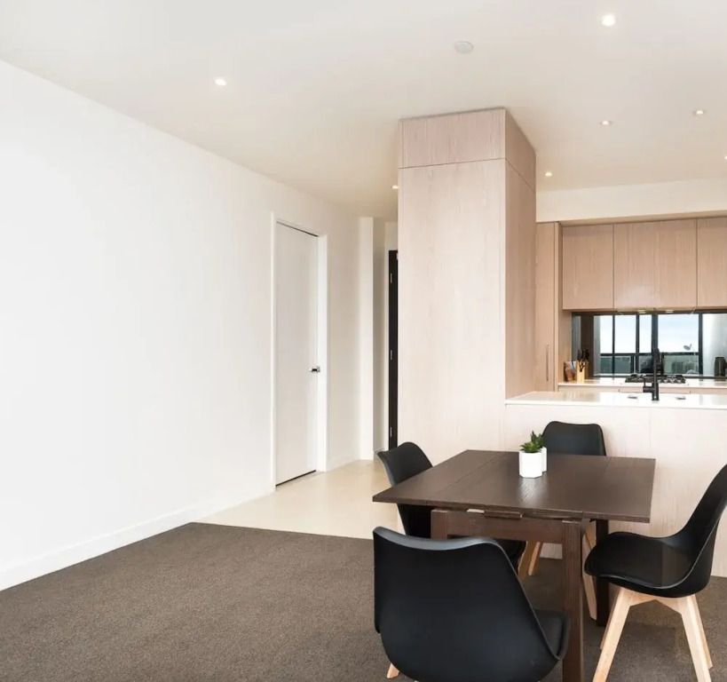 Holistay at Level 26 Franklin Street