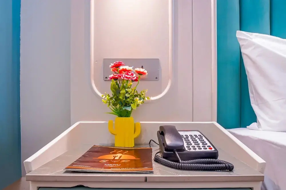 Hotel Horizon By Shanti Near Connaught Palace & Railway Station