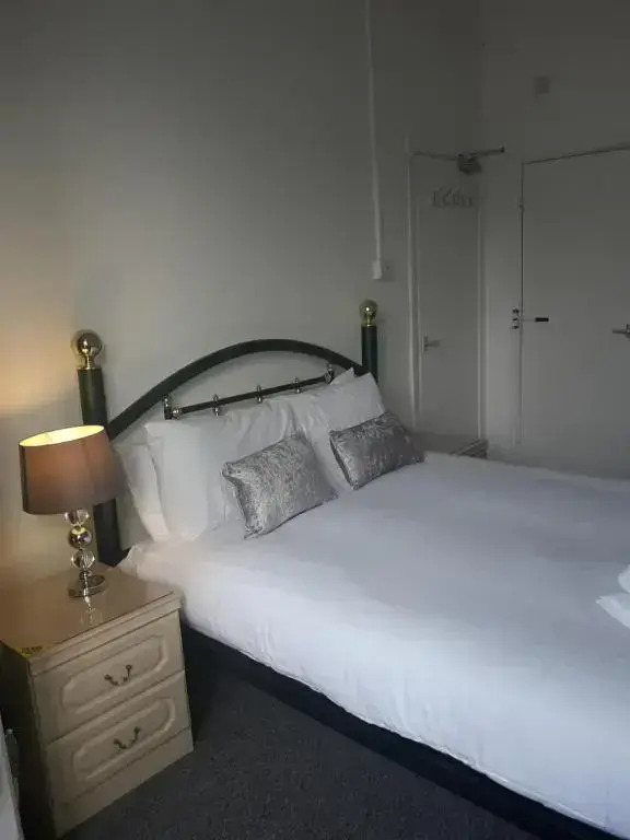 Montague House Apartments