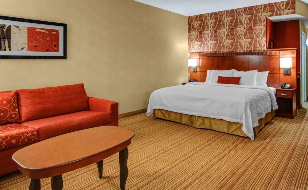Courtyard by Marriott High Point