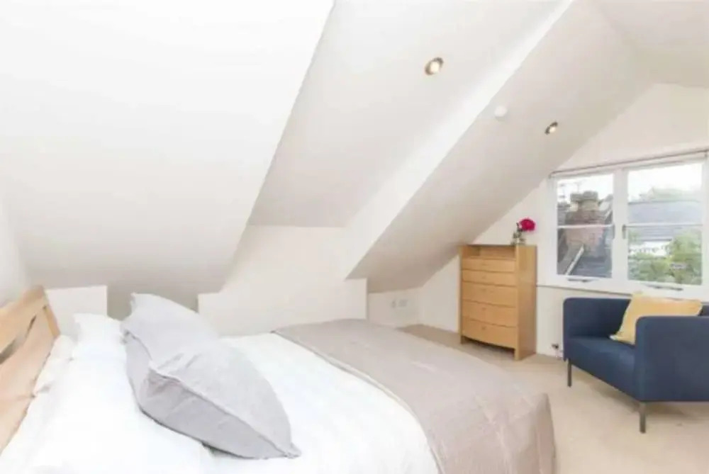 Modern 2 Double Bedroom Flat Near Gloucester Road