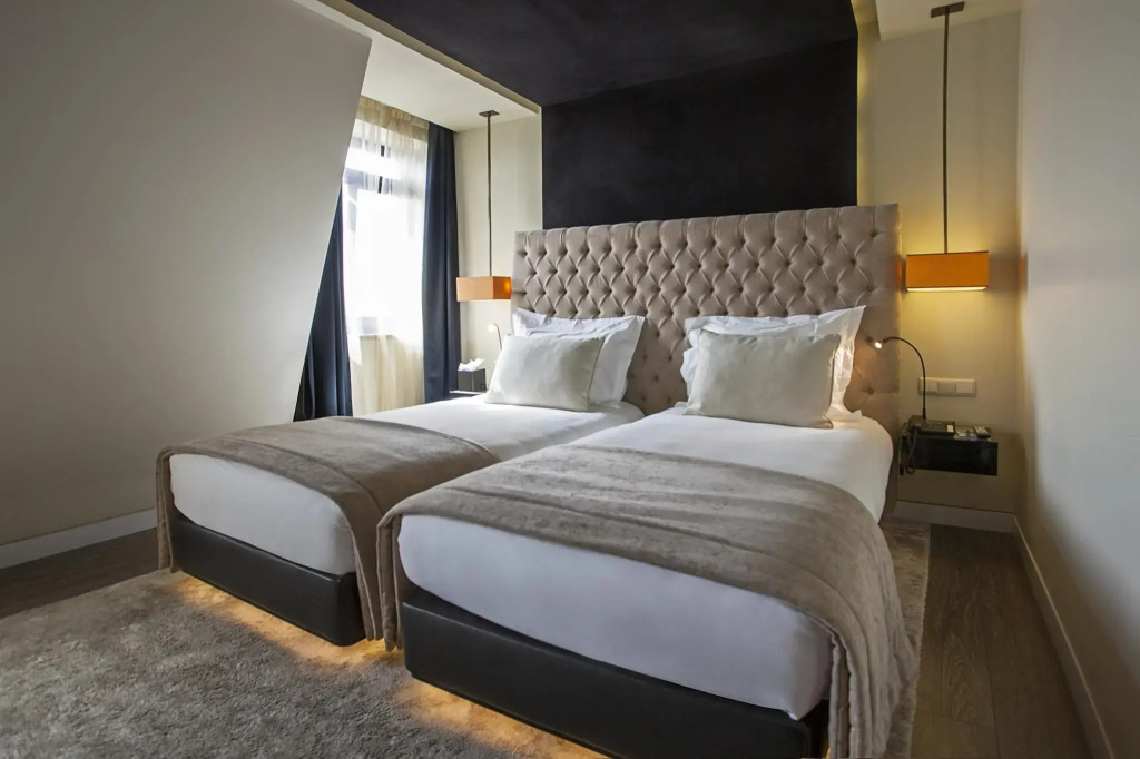 9Hotel Mercy