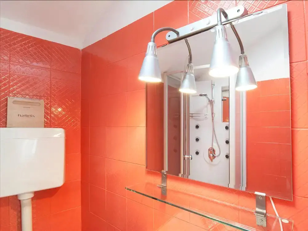 Beautiful 100sqm Flat, Close to San Babila