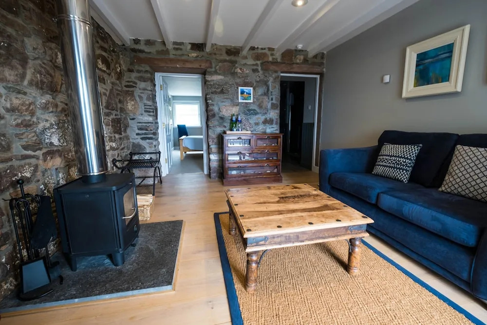 Summer Isles Hotel