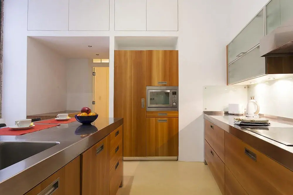 ALTIDO Elegant 3BR Apt w/workspace in Chiado