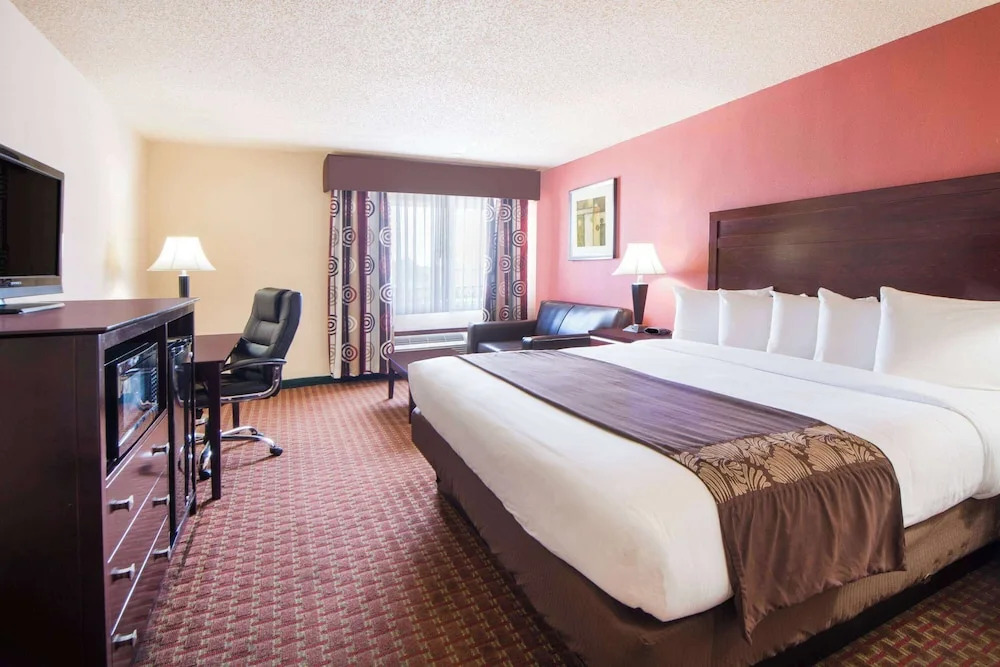 Grand Prairie Hotel