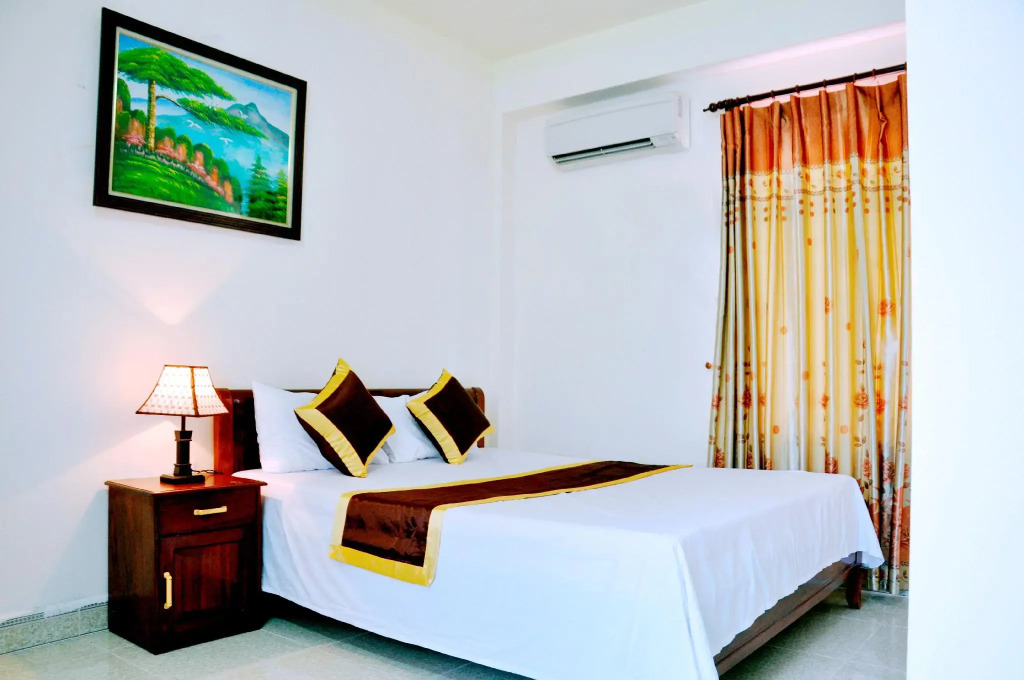 Ha Minh Hotel
