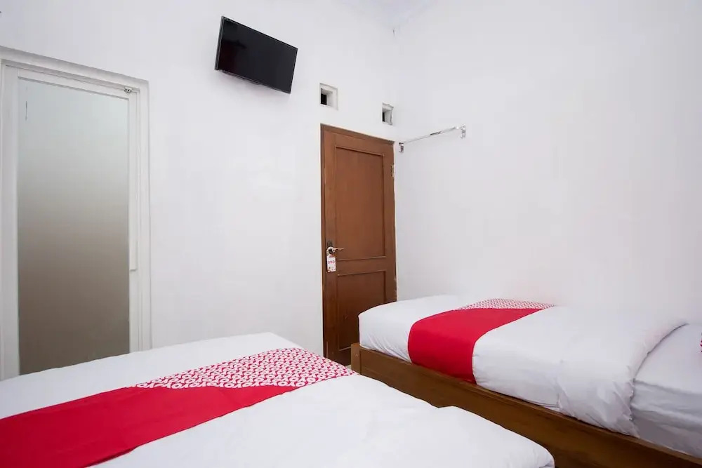 Oyo 653 Ki Agung Prestise 2