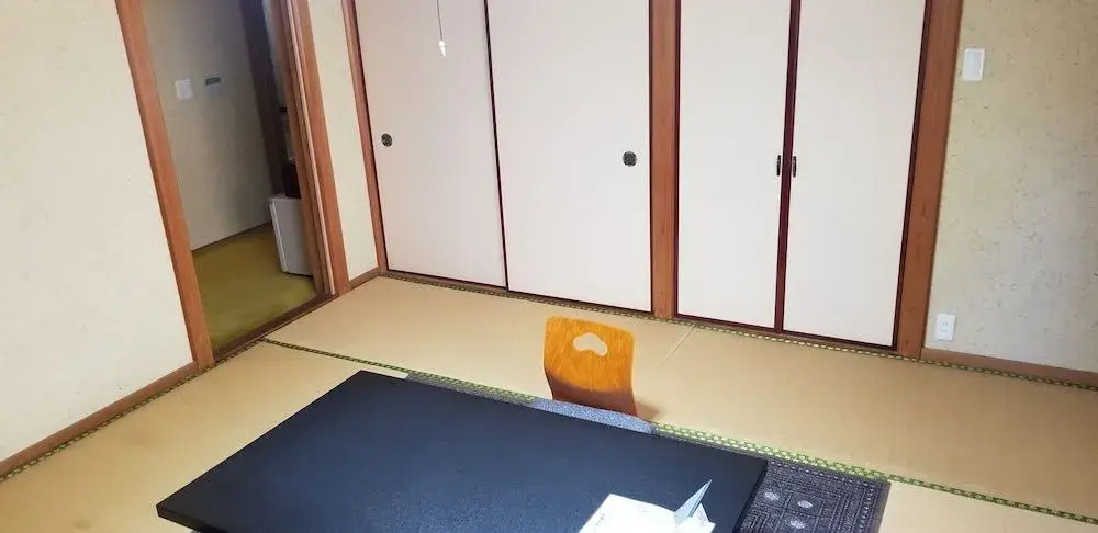 Takao Kinsuitei