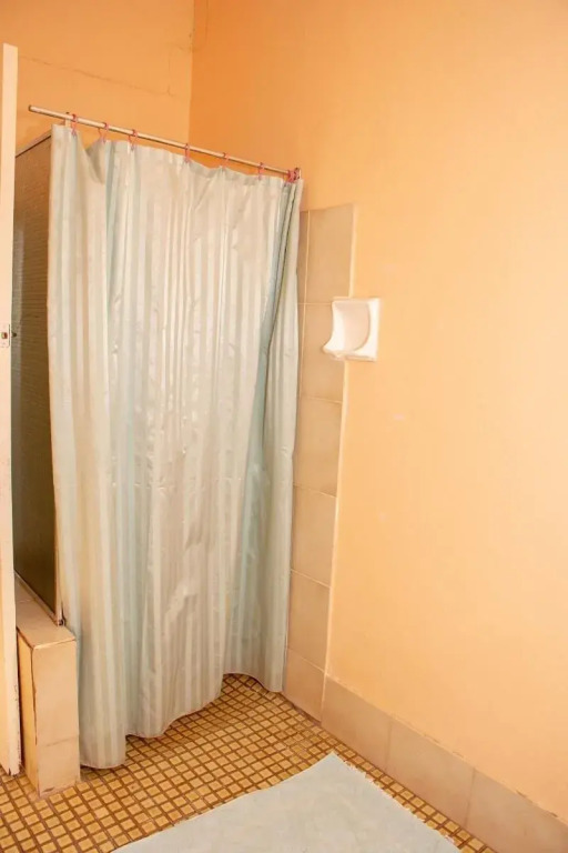 Kimba Units - Better than a motel room - self contained and pet friendly