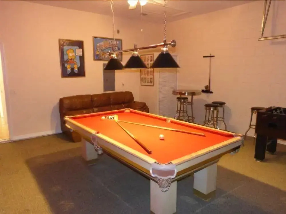 GB636OR- Spacious 6 bedroom pool home at Glenbrook