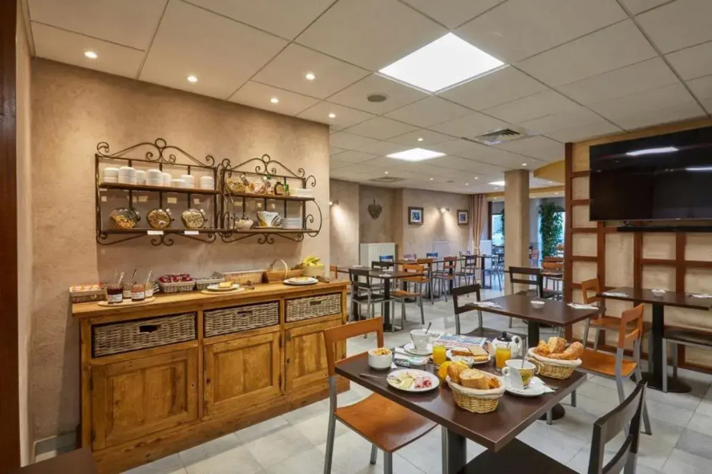 CitHôtel Le National