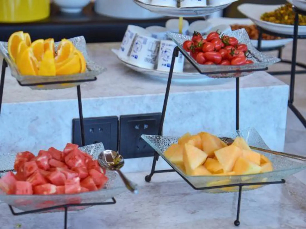 Ruidu e hotel state (grape shed store)