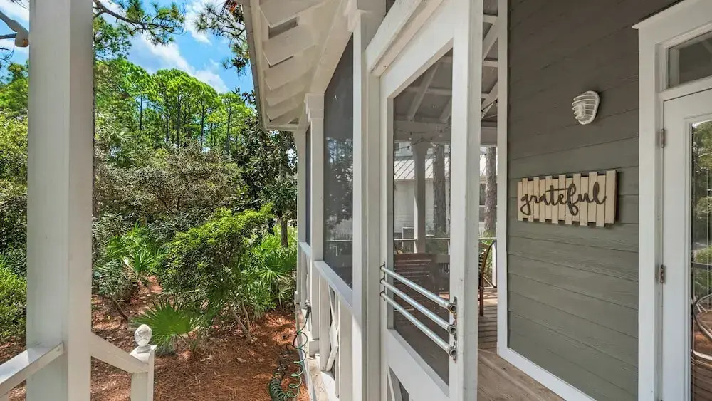 Close to the Beach & Close to the Pool
