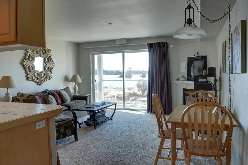 Waters Edge 112 - 1 Br Condo