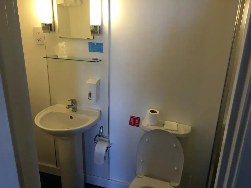Hotel No 8