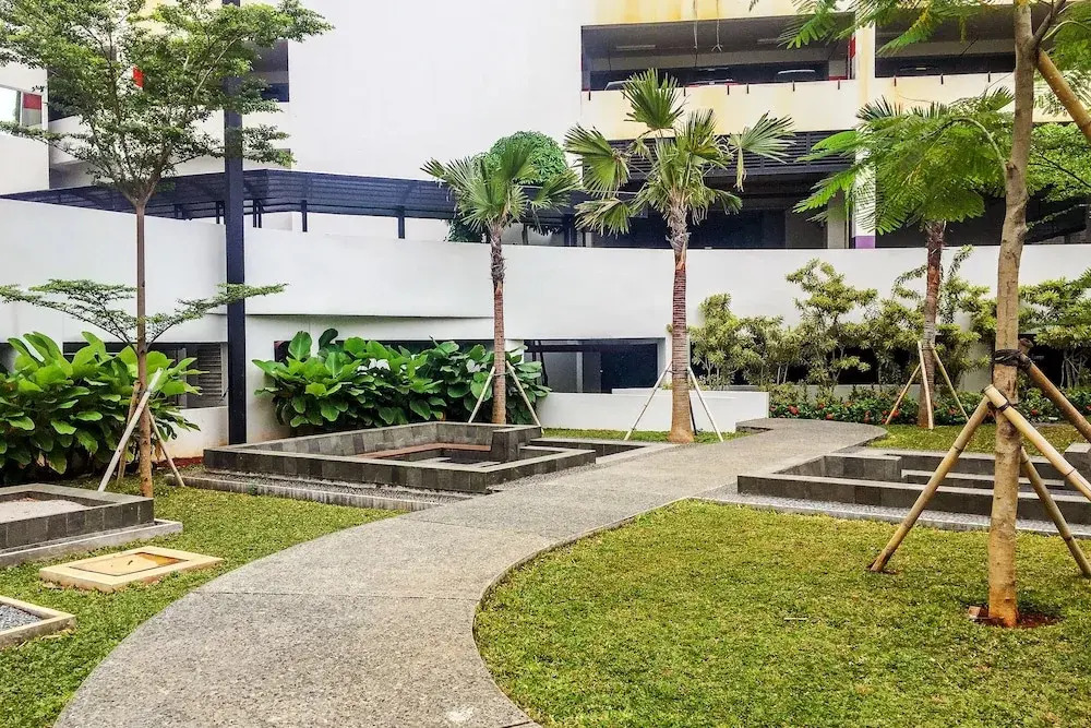 2 Bedrooms at Gallery West Apartment By Travelio