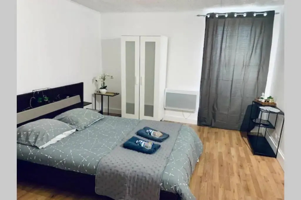 Maison 2 Chambres - Lille - 4 Pers - 300m Metro (Adults Only)