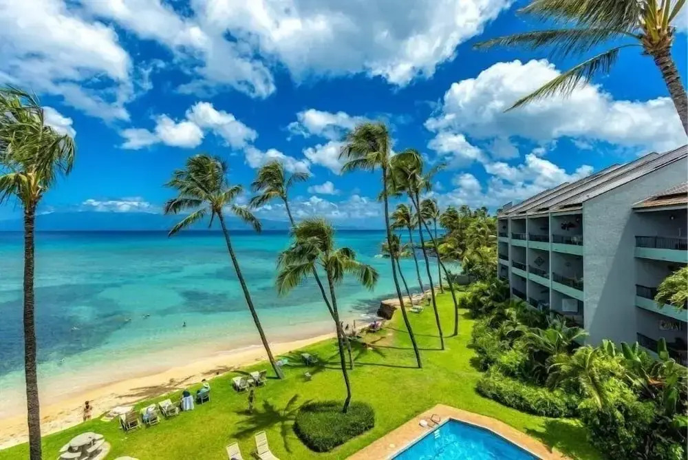 Hale Mahina, #b-405 2 Bedroom Condo by RedAwning