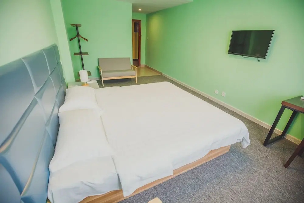 White Horse Times Hotel