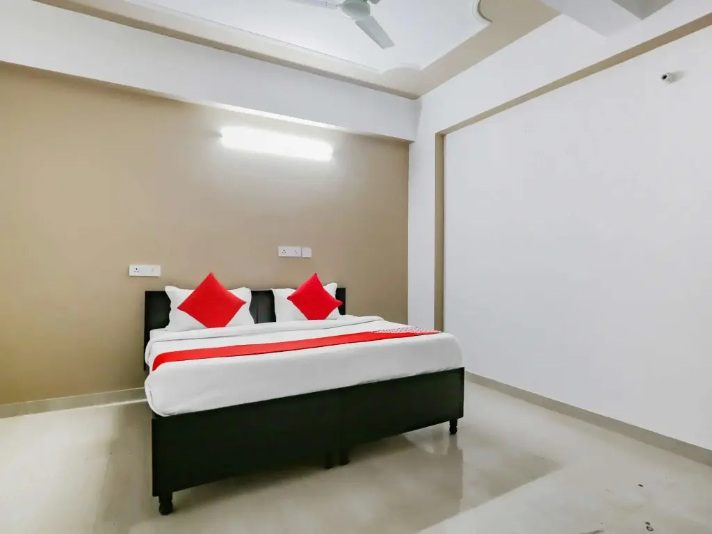 R P Residency by OYO Rooms