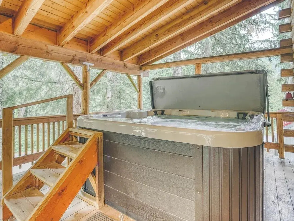 Cedarwood Lodge