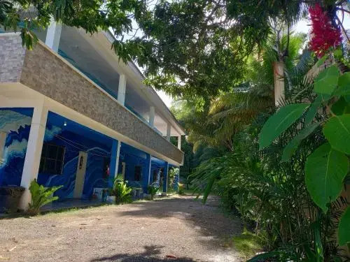 Blue Hotel