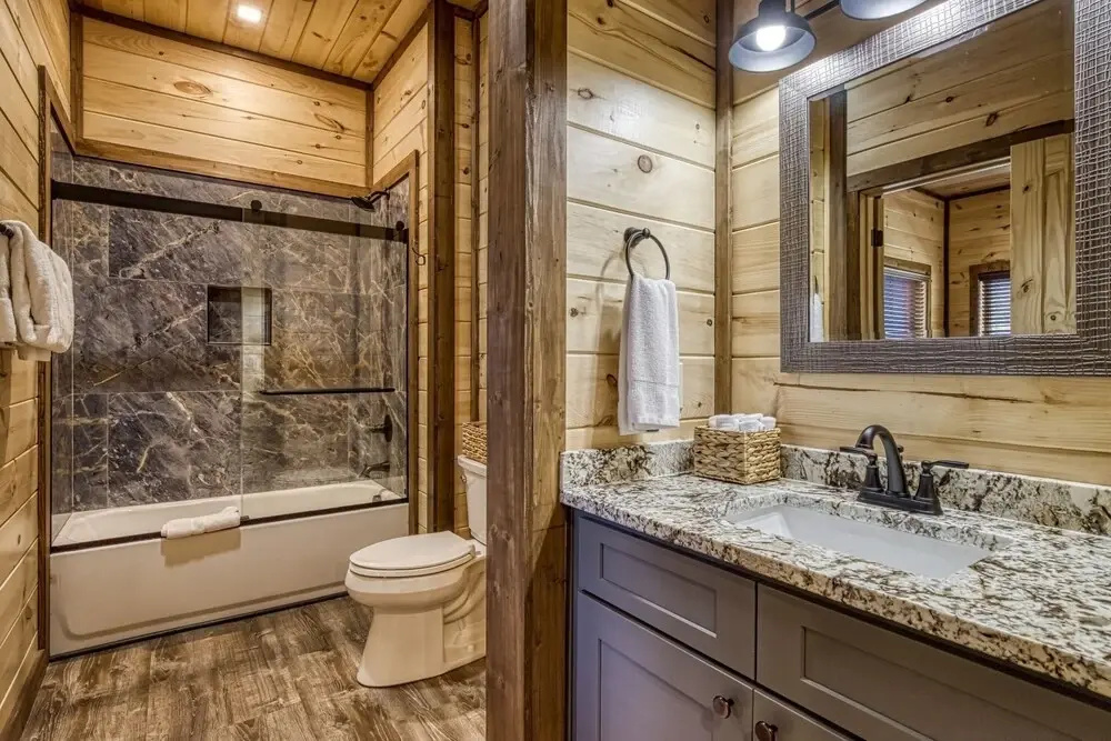 Ern866 - Ole Smoky 3 Bedroom Cabin by RedAwning