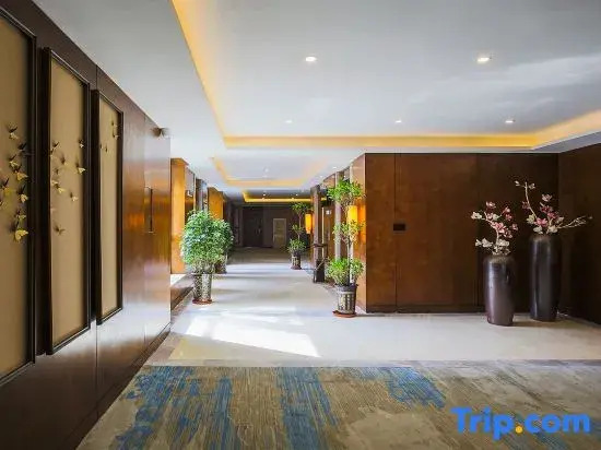 Vienna International Hotel (Kaifeng Millennium City Park)