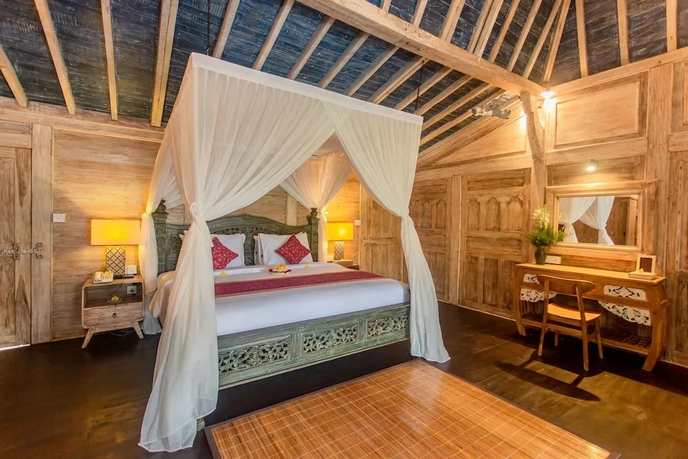 Wooden Ganeca Villas by GenuineHost