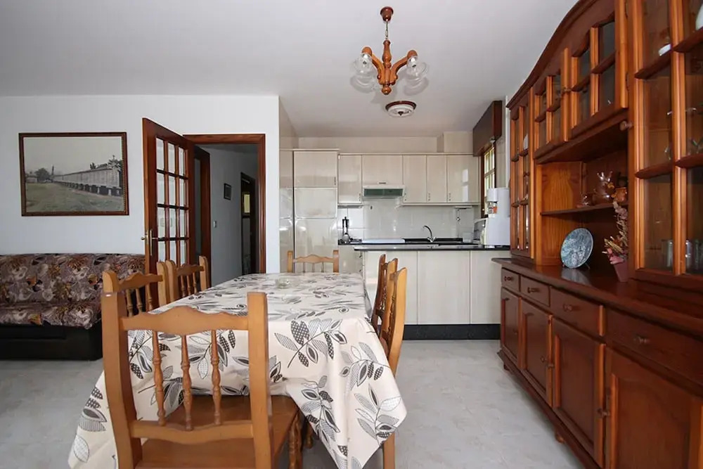 Apartment - 2 Bedrooms with Sea views - 102002