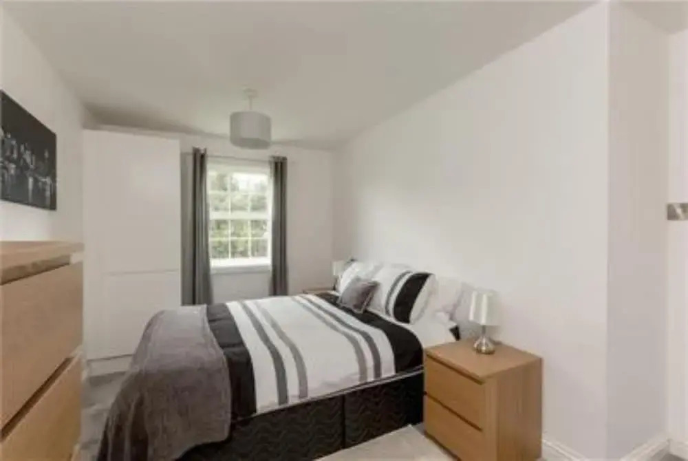 Modern 3 Bedroom Home Near Haymarket