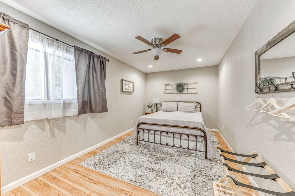 Alto Retreat w/ Wraparound Deck & Game Room!
