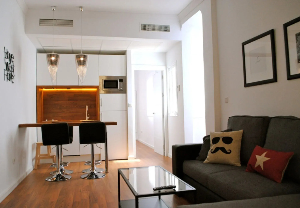 Minimal Rooms by ELE Apartments