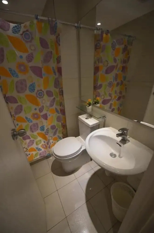 Manila Urban Resort at Azure