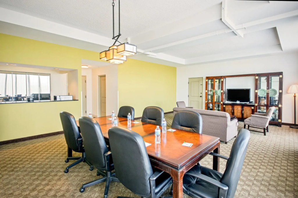 Holiday Inn Roanoke-Tanglewood-Rt 419&I581 by IHG