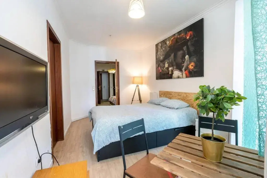 Renovated Feb22 Clerigos Cozy Balcony with self check in