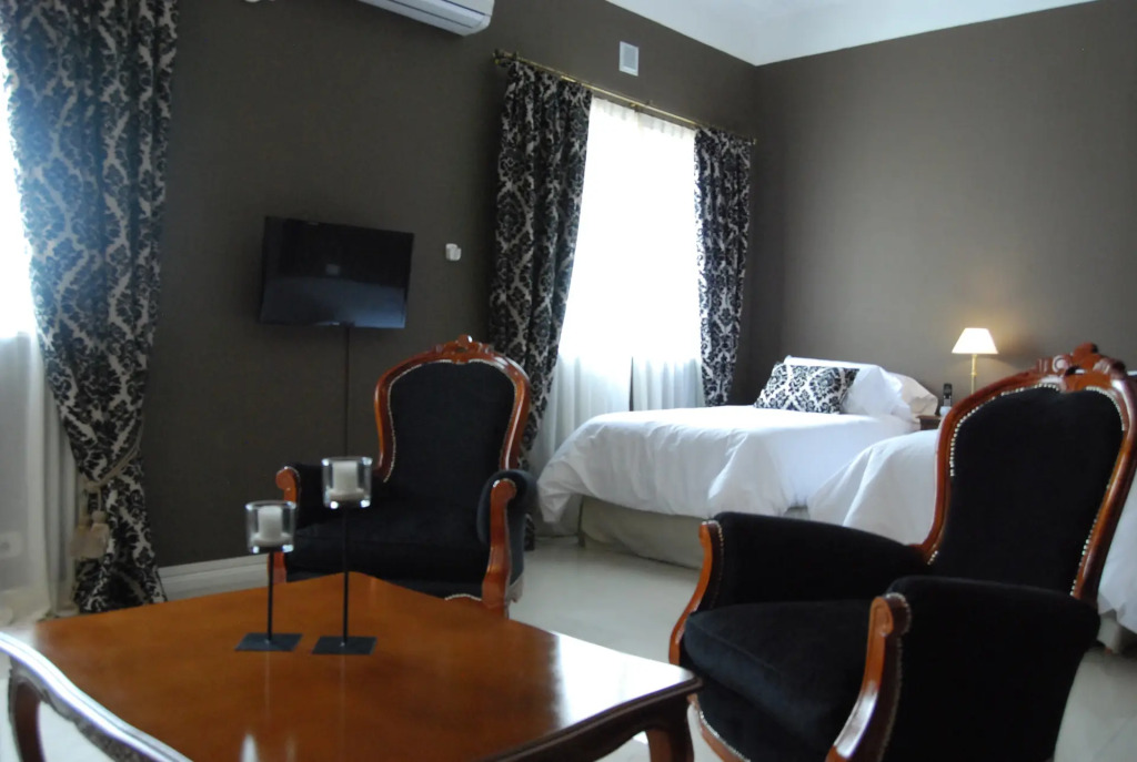 Grand Petit Casa Hotel
