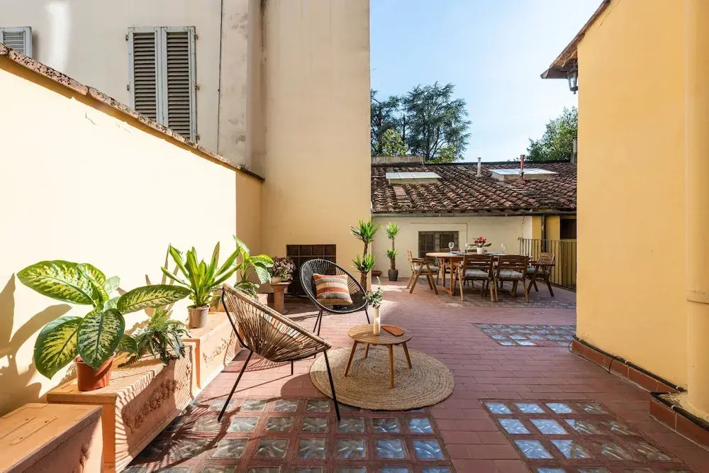 Alfani Terrace
