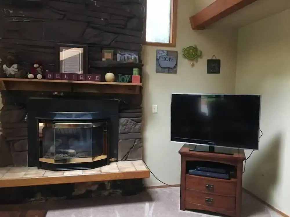 Hopes Cabin