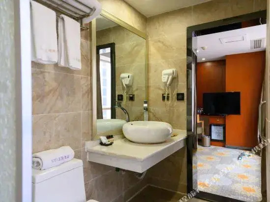 1201 Theme Hotel