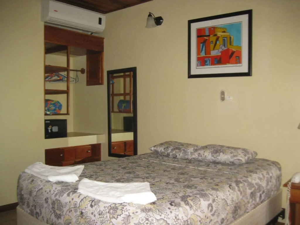 Apartotel Girasol