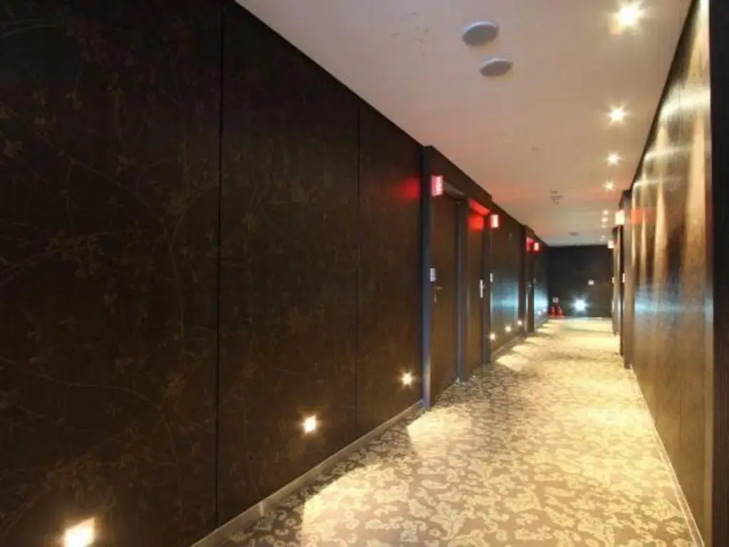 Lonestar Hotel
