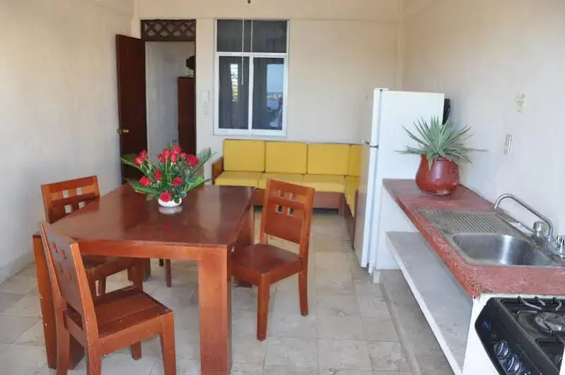 Caleta View Hotel And Bungalows