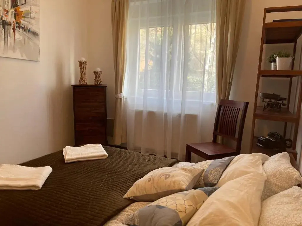 Full 2BDR Garden House near to Downtown Metro Free Parking