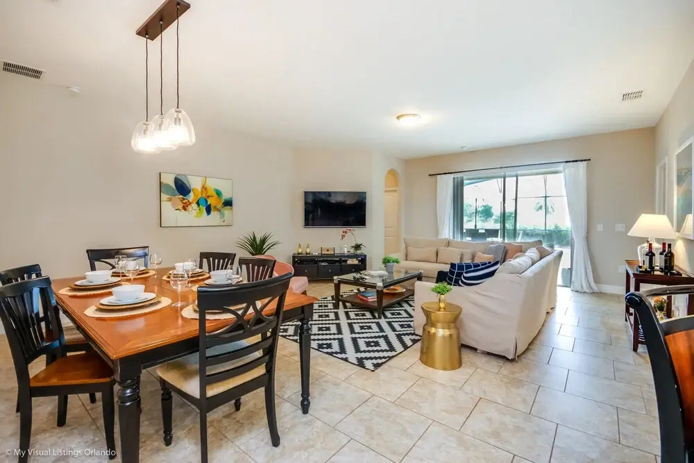 Solterra - 4167 Oaktree Drive