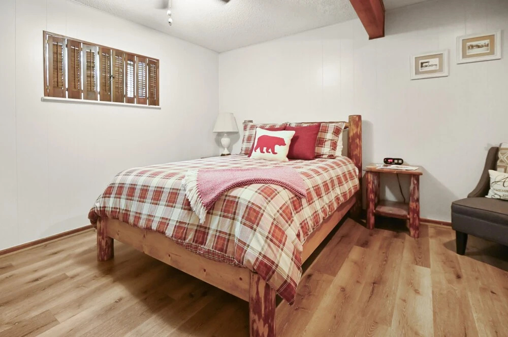 Hill Top Cottage - Dog Friendly 4 Bedroom Home by RedAwning