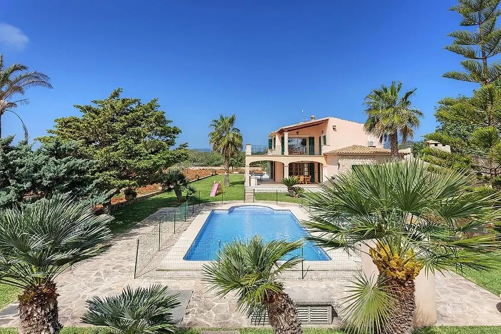 Villa Deu Quarterades