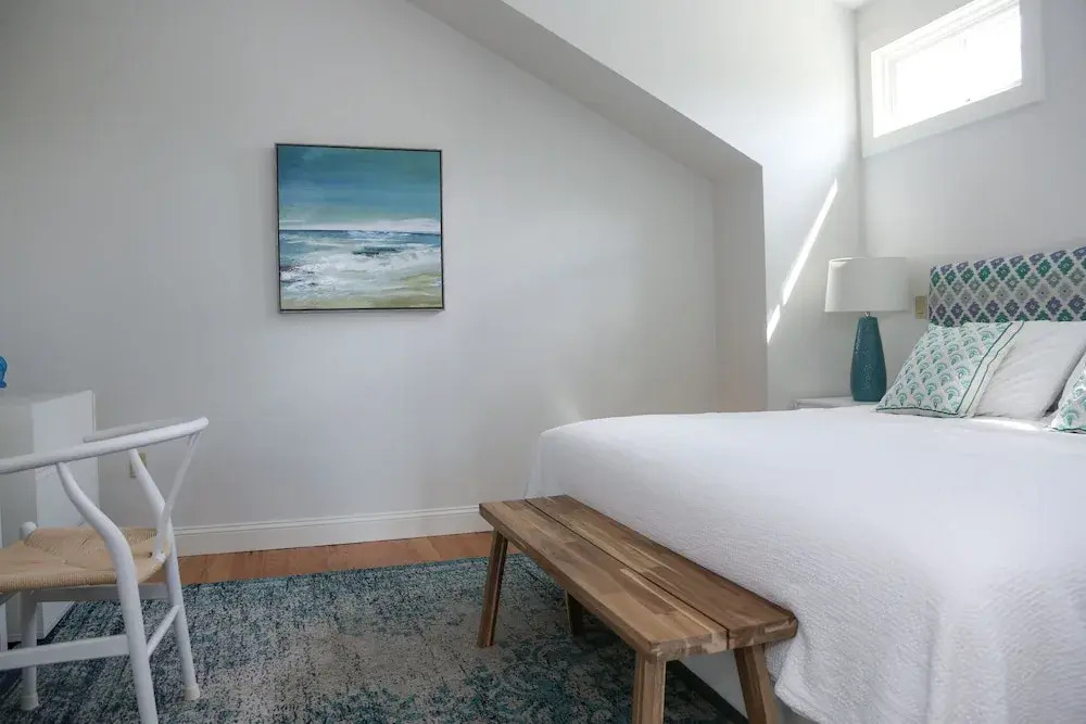 The Sea Breeze Inn