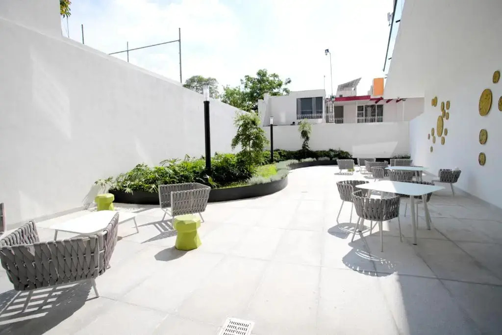 SkyPool Premium apartment in downtown with gym